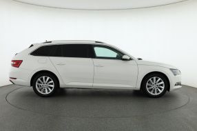 Škoda Superb - 2019