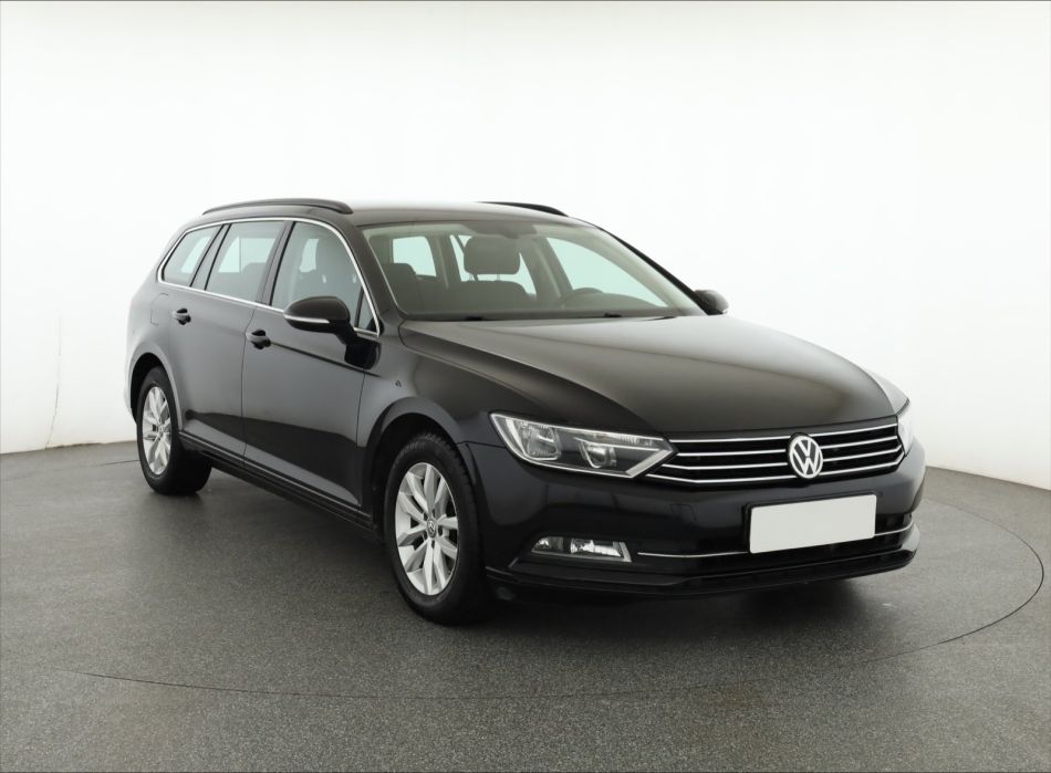Volkswagen Passat - 2015