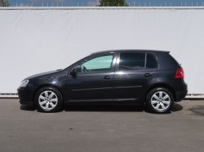 Volkswagen Golf - 2004