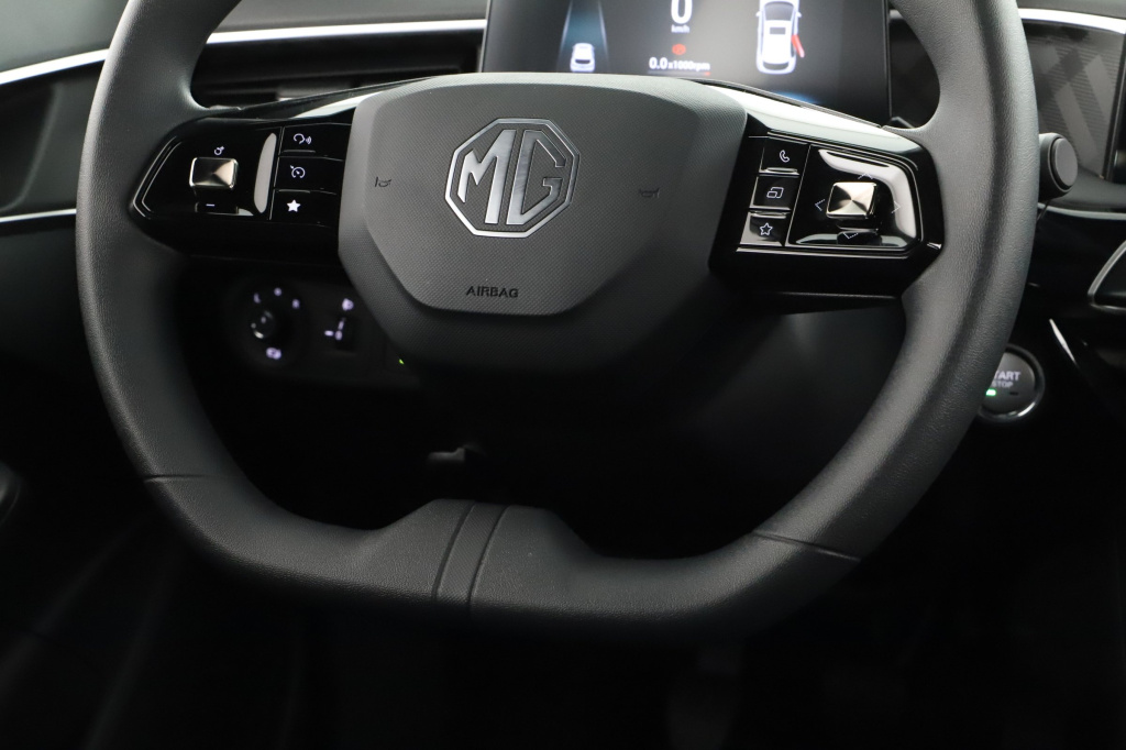 MG 3