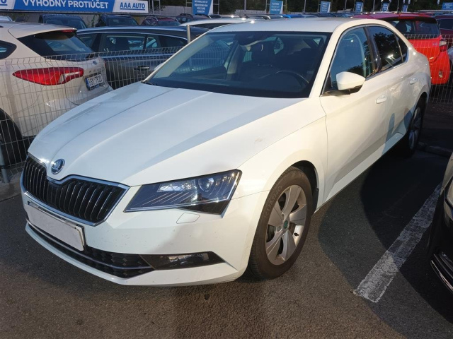 Škoda Superb 2016