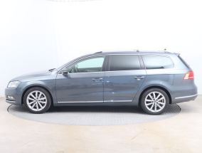 Volkswagen Passat - 2011