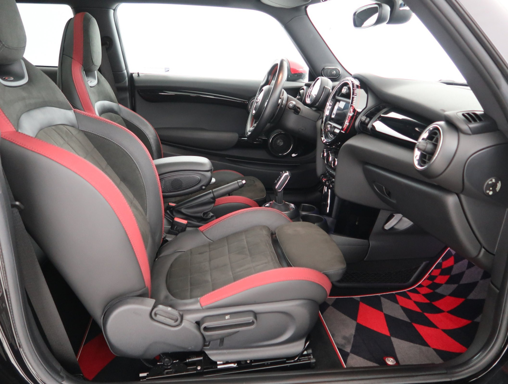 MINI 3-door
