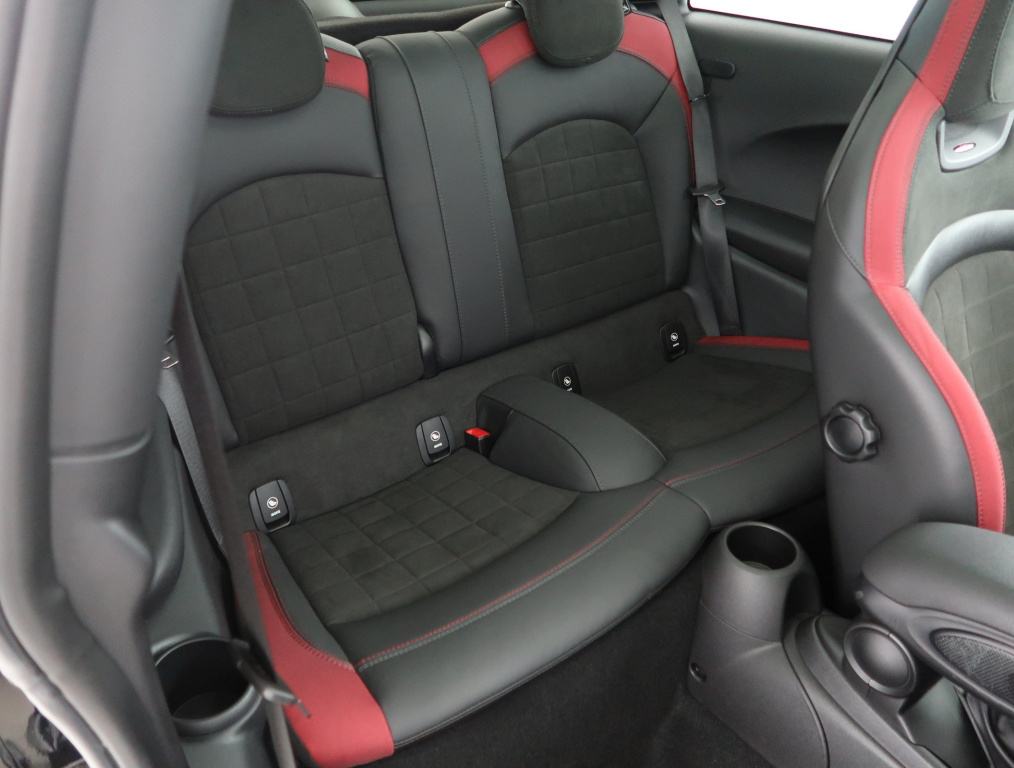MINI 3-door