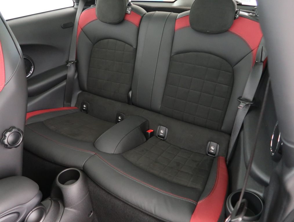 MINI 3-door