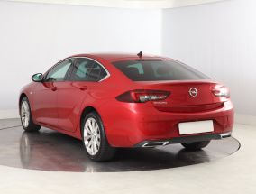 Opel Insignia - 2021