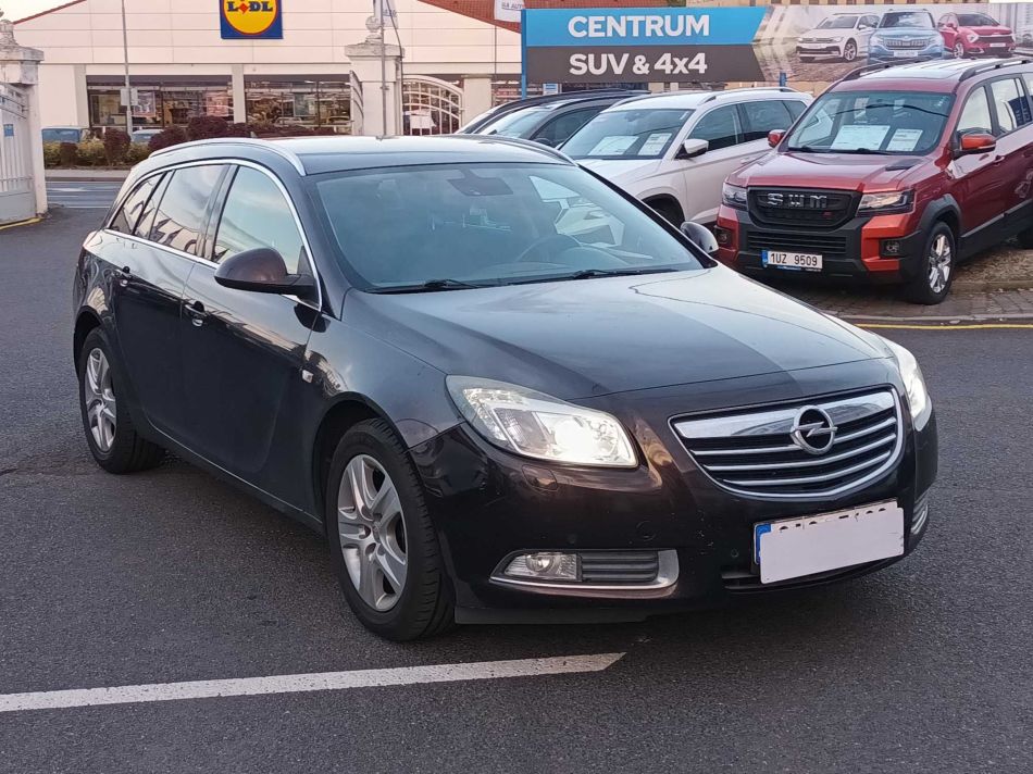 Opel Insignia - 2012