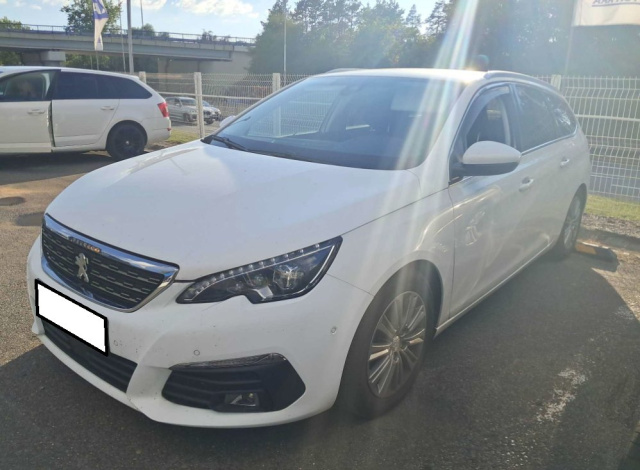 Peugeot 308 2021