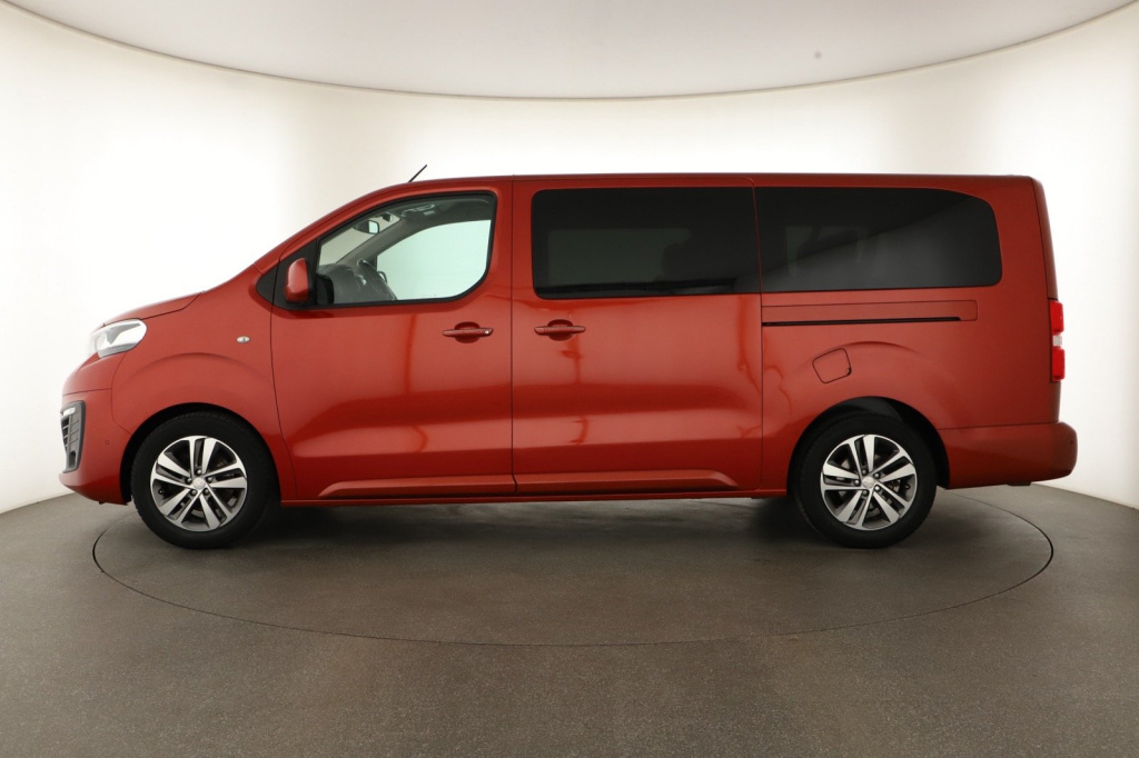 Peugeot Traveller