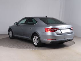 Skoda Superb - 2019