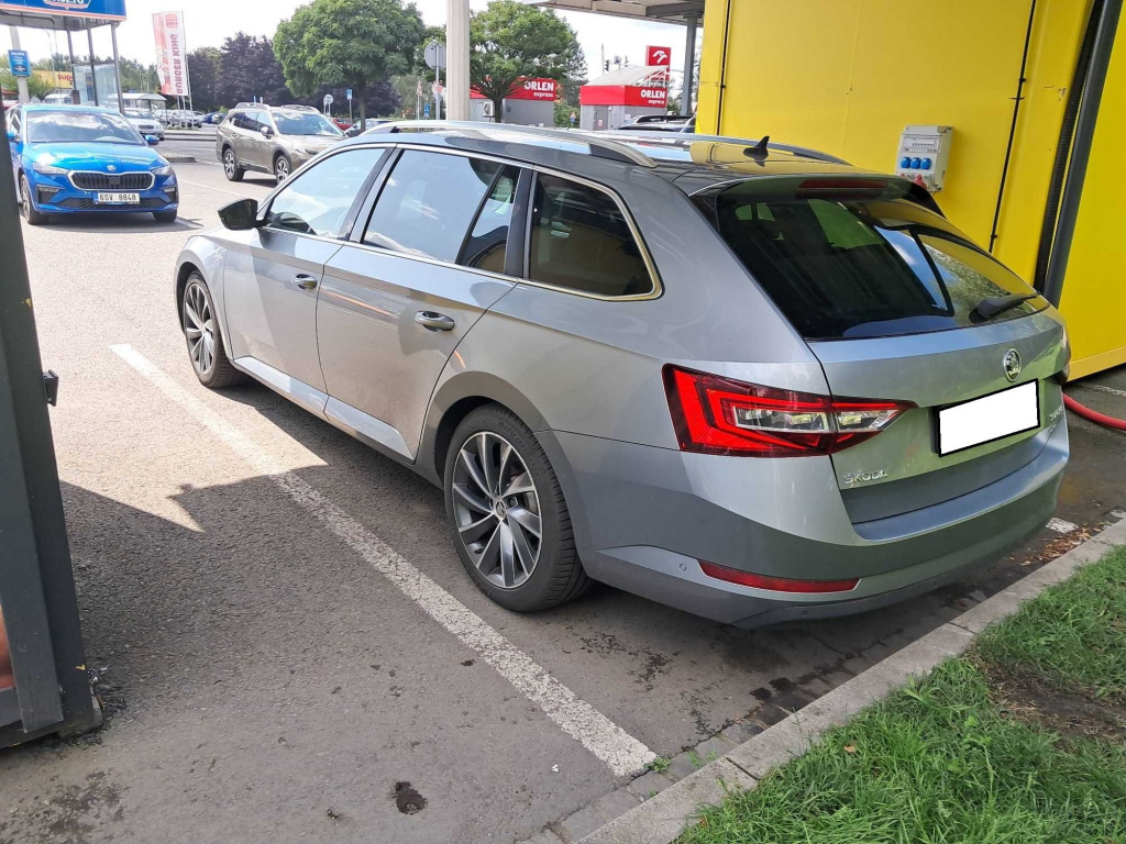 Škoda Superb