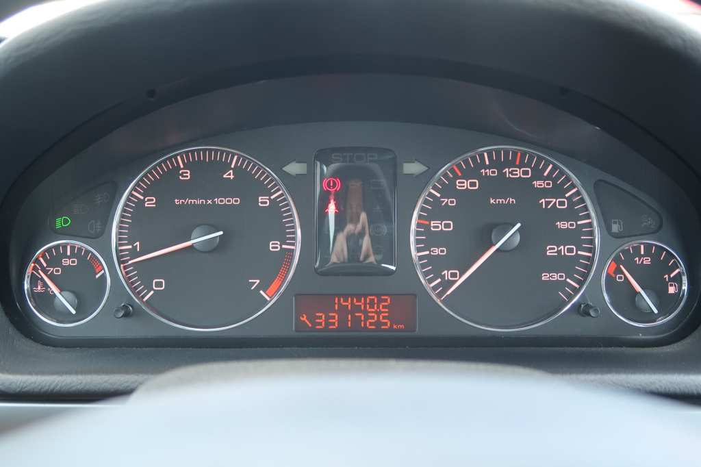 Peugeot 407