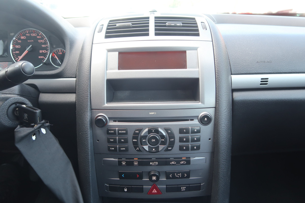 Peugeot 407