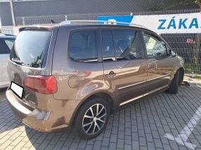 Volkswagen Touran - 2011