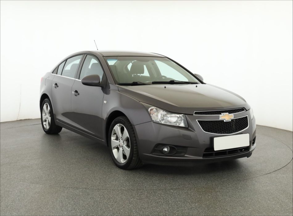 Chevrolet Cruze - 2012