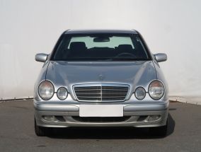 Mercedes-Benz E - 2000