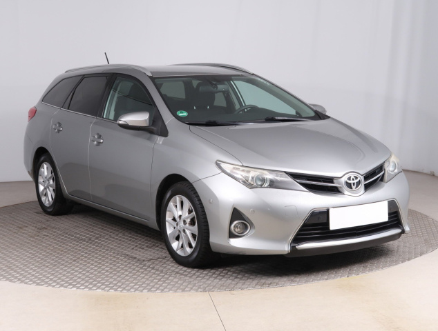 Toyota Auris 2013