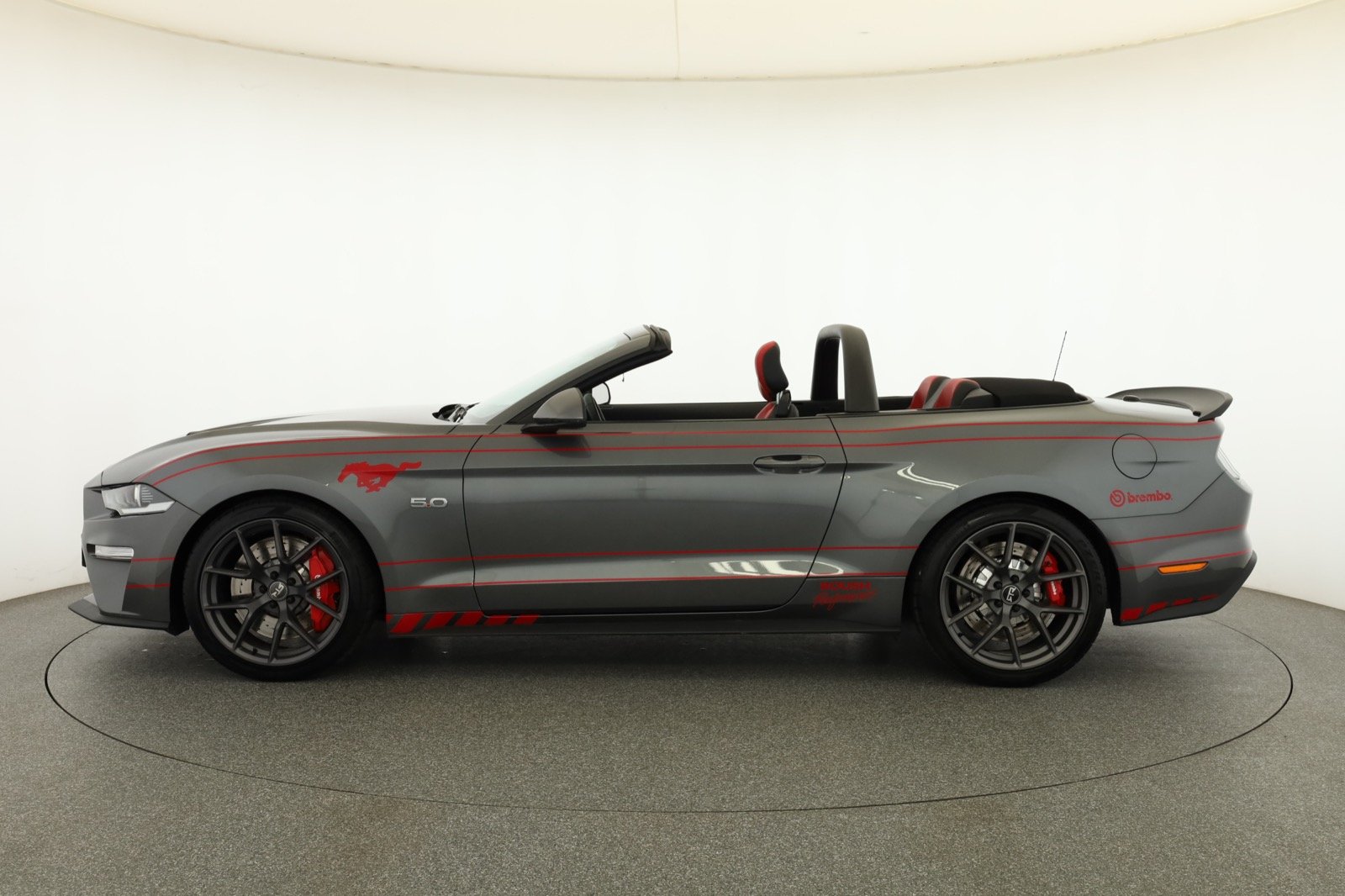 Ford Mustang - 2022
