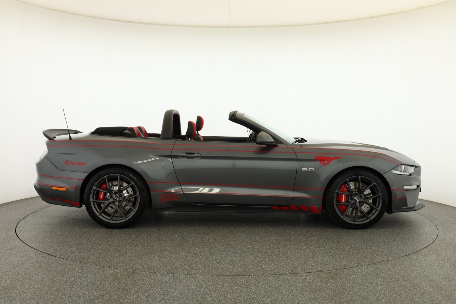 Ford Mustang - 2022