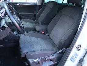 Volkswagen Tiguan - 2020