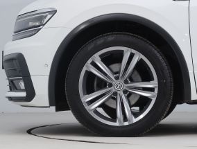 Volkswagen Tiguan - 2020