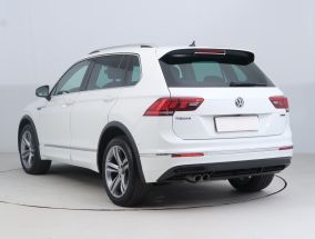 Volkswagen Tiguan - 2020