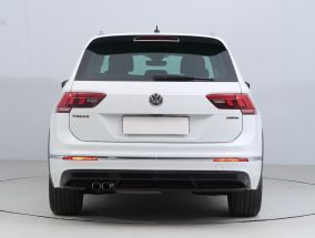Volkswagen Tiguan - 2020