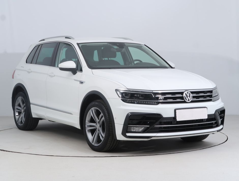 Volkswagen Tiguan - 2020