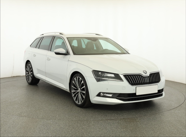 Škoda Superb 2015