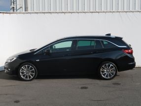Opel Astra - 2016