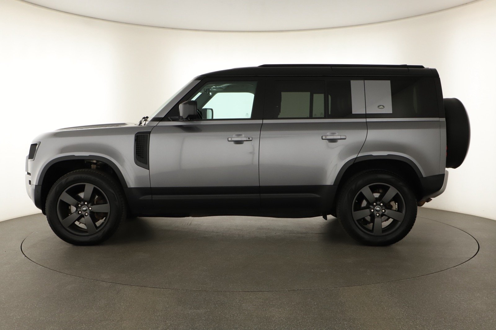Land Rover Defender - 2020