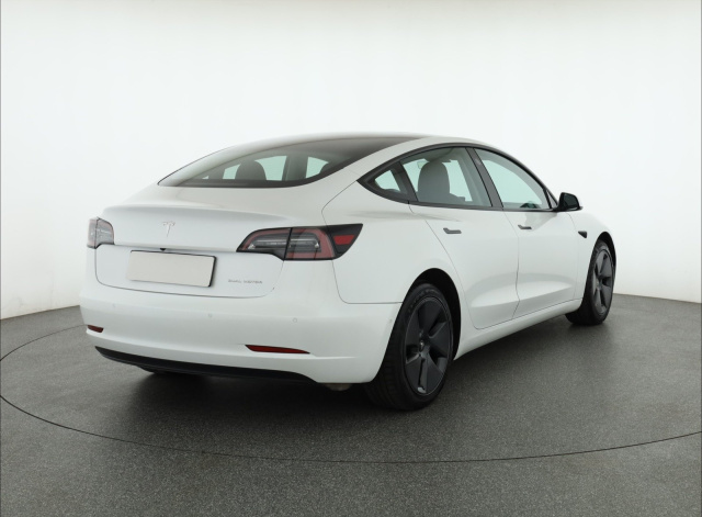 Tesla Model 3 Long Range 4WD 82kWh
