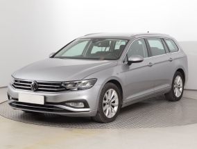Volkswagen Passat - 2021