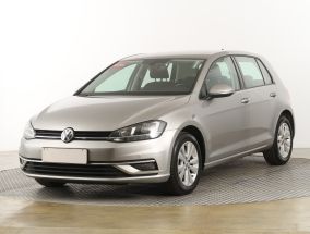 Volkswagen Golf - 2020