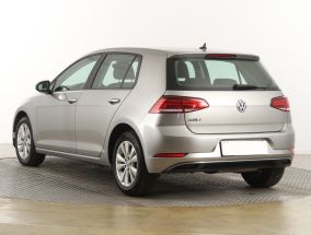 Volkswagen Golf - 2020