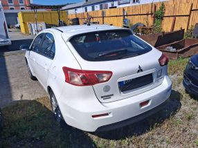 Mitsubishi Lancer - 2015