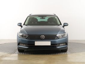 Volkswagen Passat - 2015