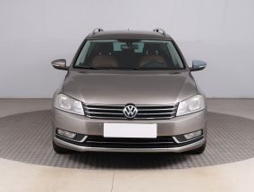 Volkswagen Passat - 2011
