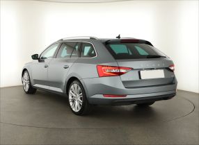Skoda Superb - 2021