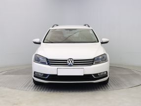 Volkswagen Passat - 2012