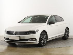 Volkswagen Passat - 2015