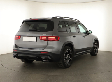 Mercedes-Benz GLB - 2024