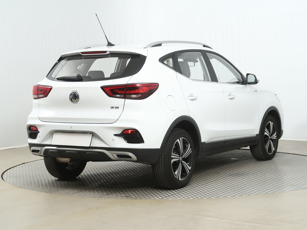 MG ZS SUV