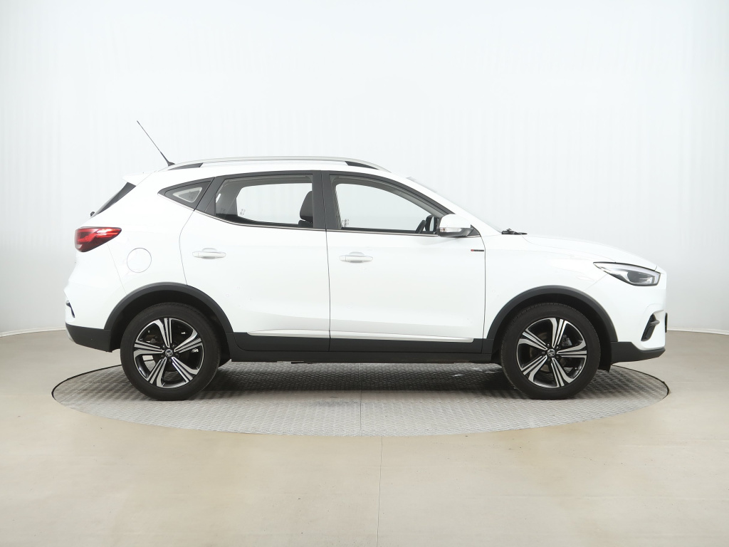 MG ZS SUV