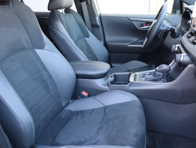 Toyota RAV 4 - 2025