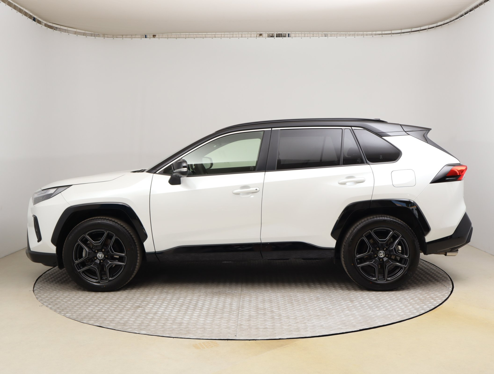 Toyota RAV 4 - 2025