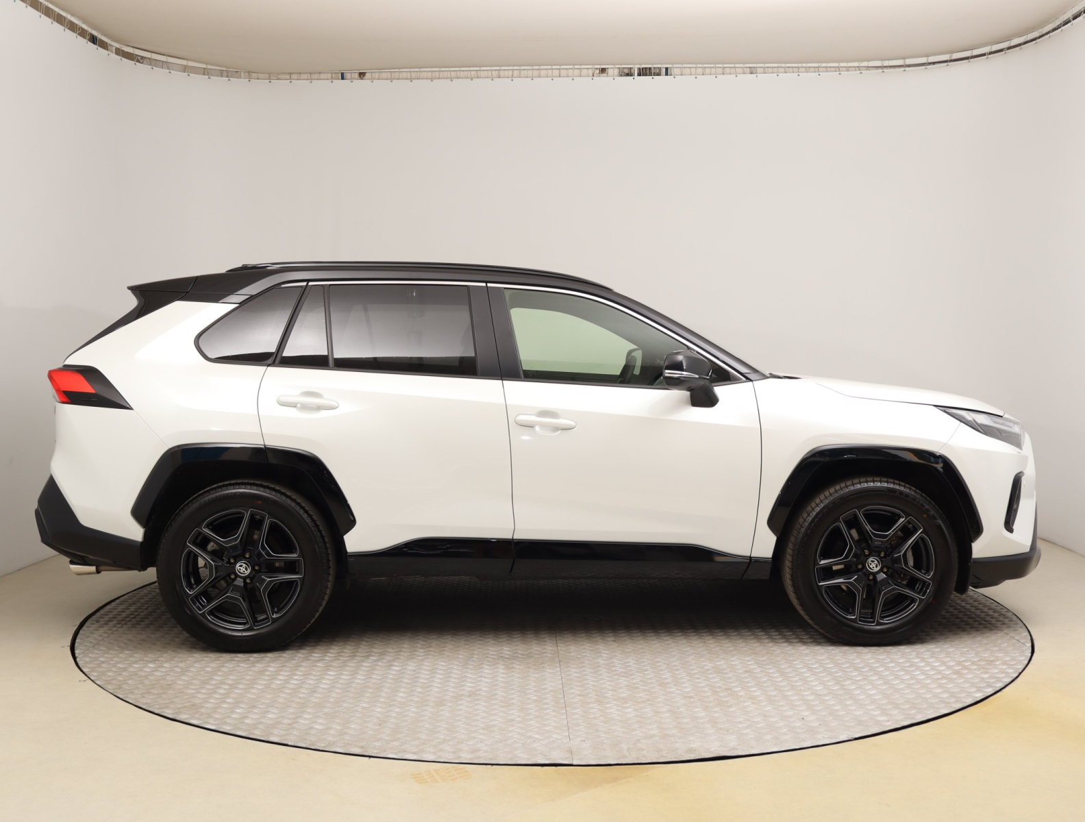 Toyota RAV 4 - 2025
