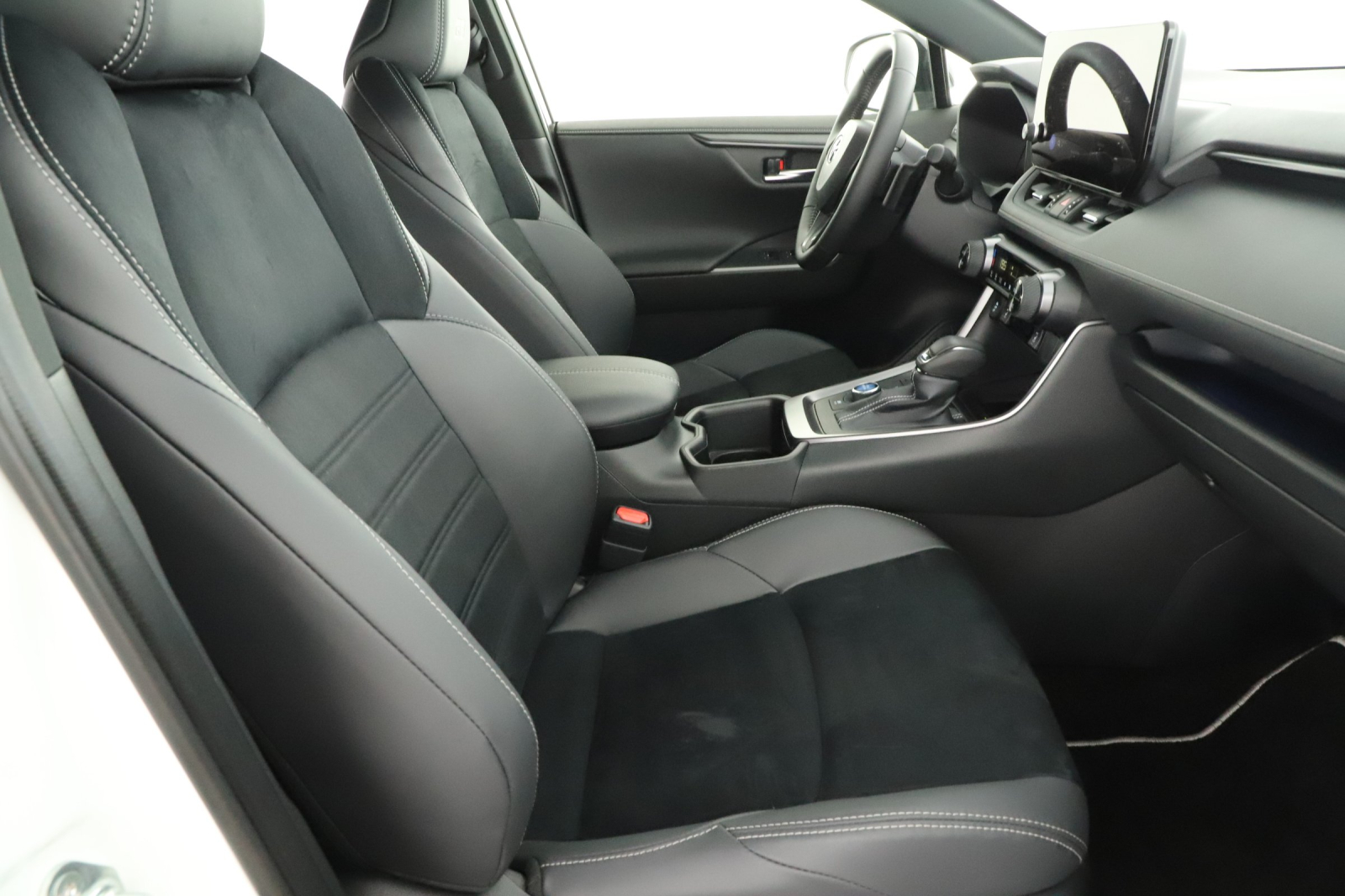Toyota RAV 4 - 2025