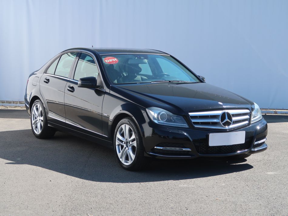 Mercedes-Benz C - 2011