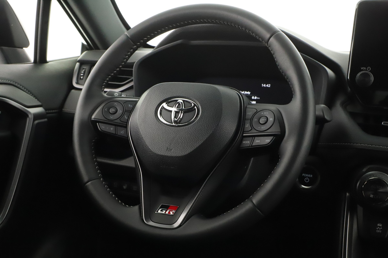 Toyota RAV 4 - 2025